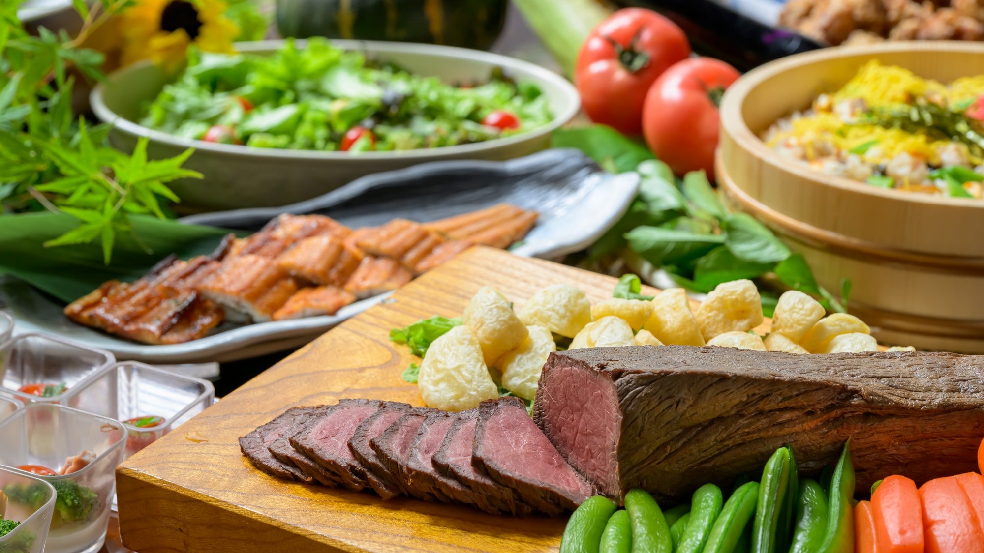 This roast beef is made with locally sourced Shimane Wagyu beef, resulting in a moist, tender, and juicy texture.