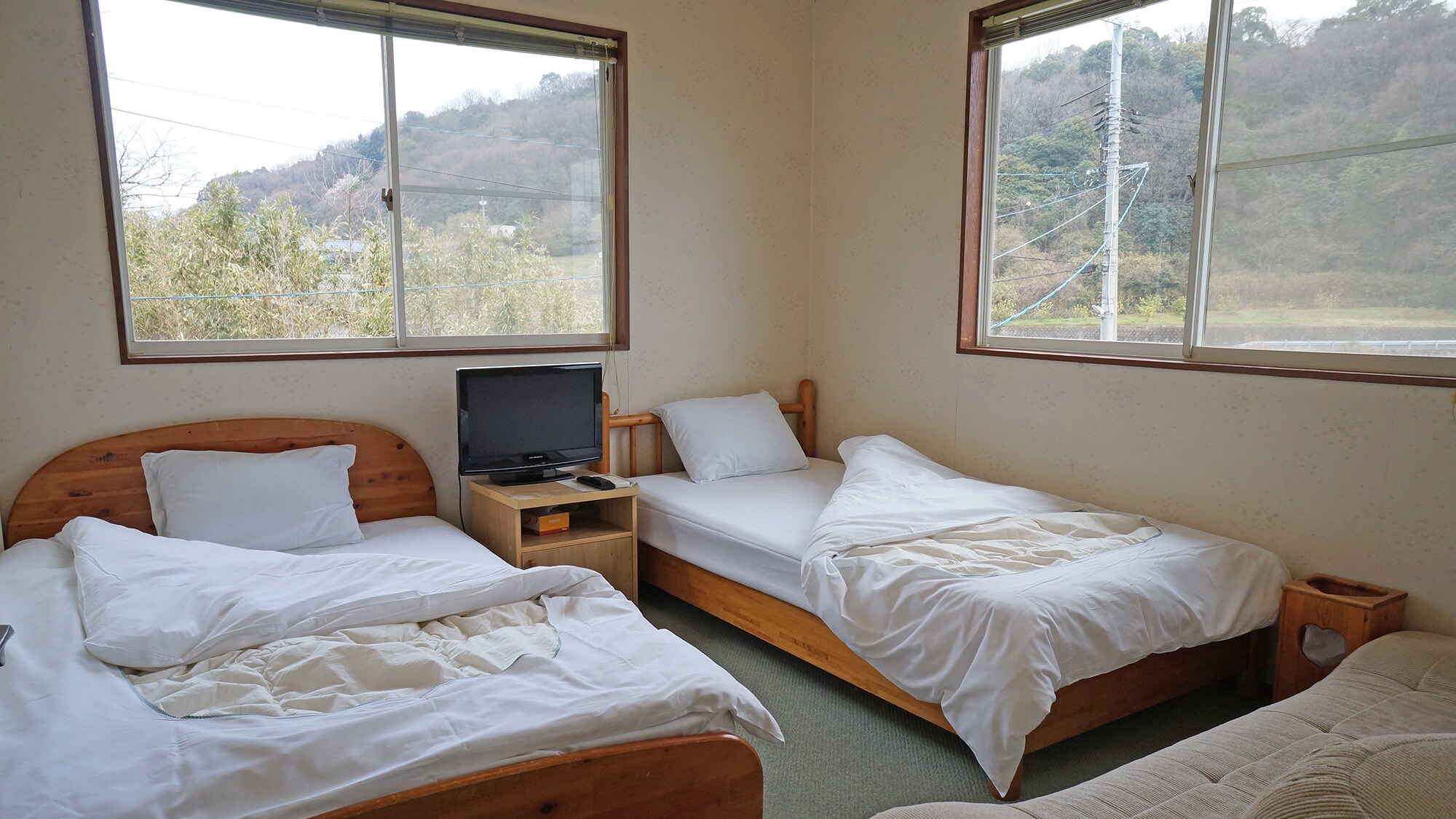 Twin room with ocean view