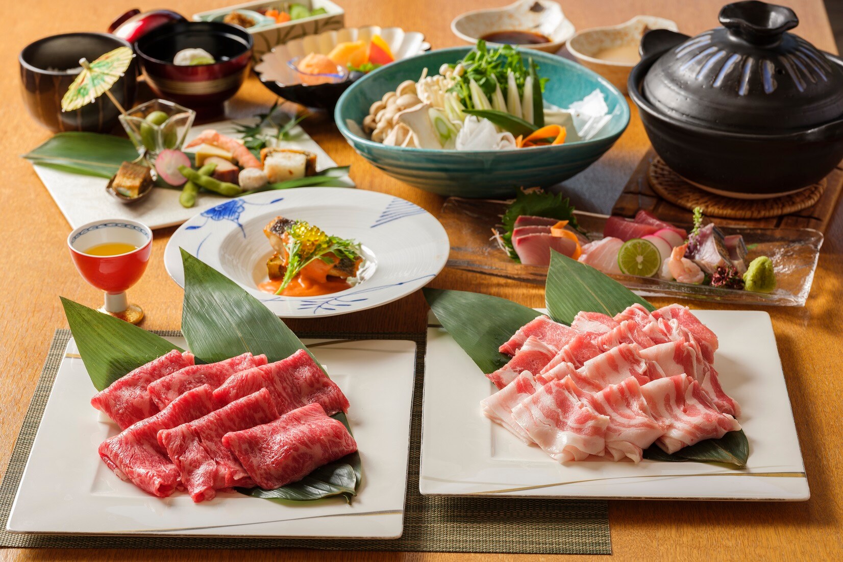 An example of black beef and black pork shabu-shabu