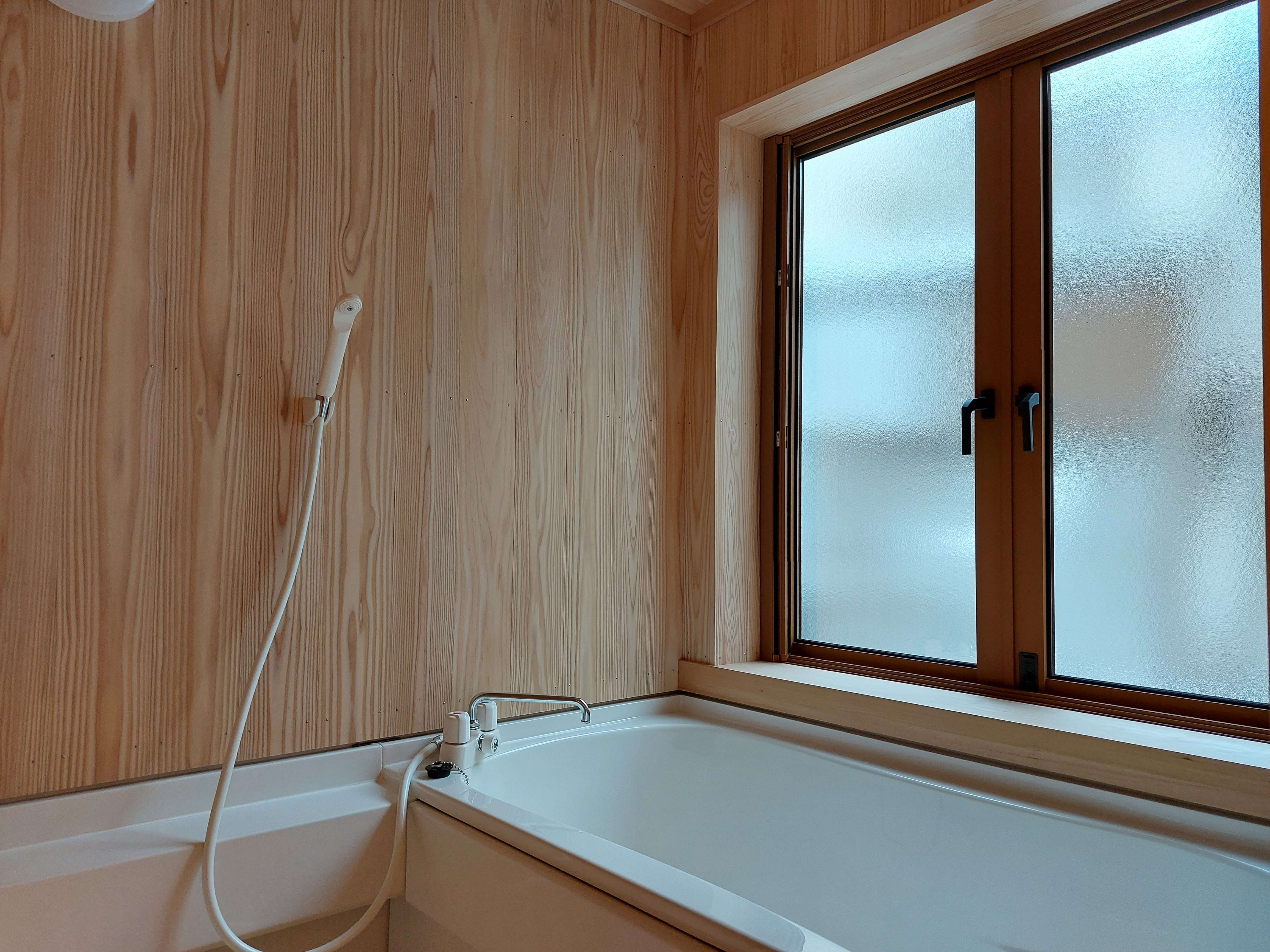 Waraku semi-open-air bath