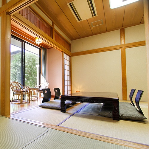 [Two-room special room] 8 tatami Japanese-style room + 6 tatami Japanese-style room