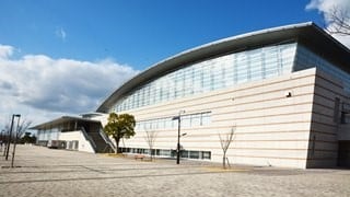 [Wing Arena刈谷] 從刈谷車站搭乘巴士約7分鐘。