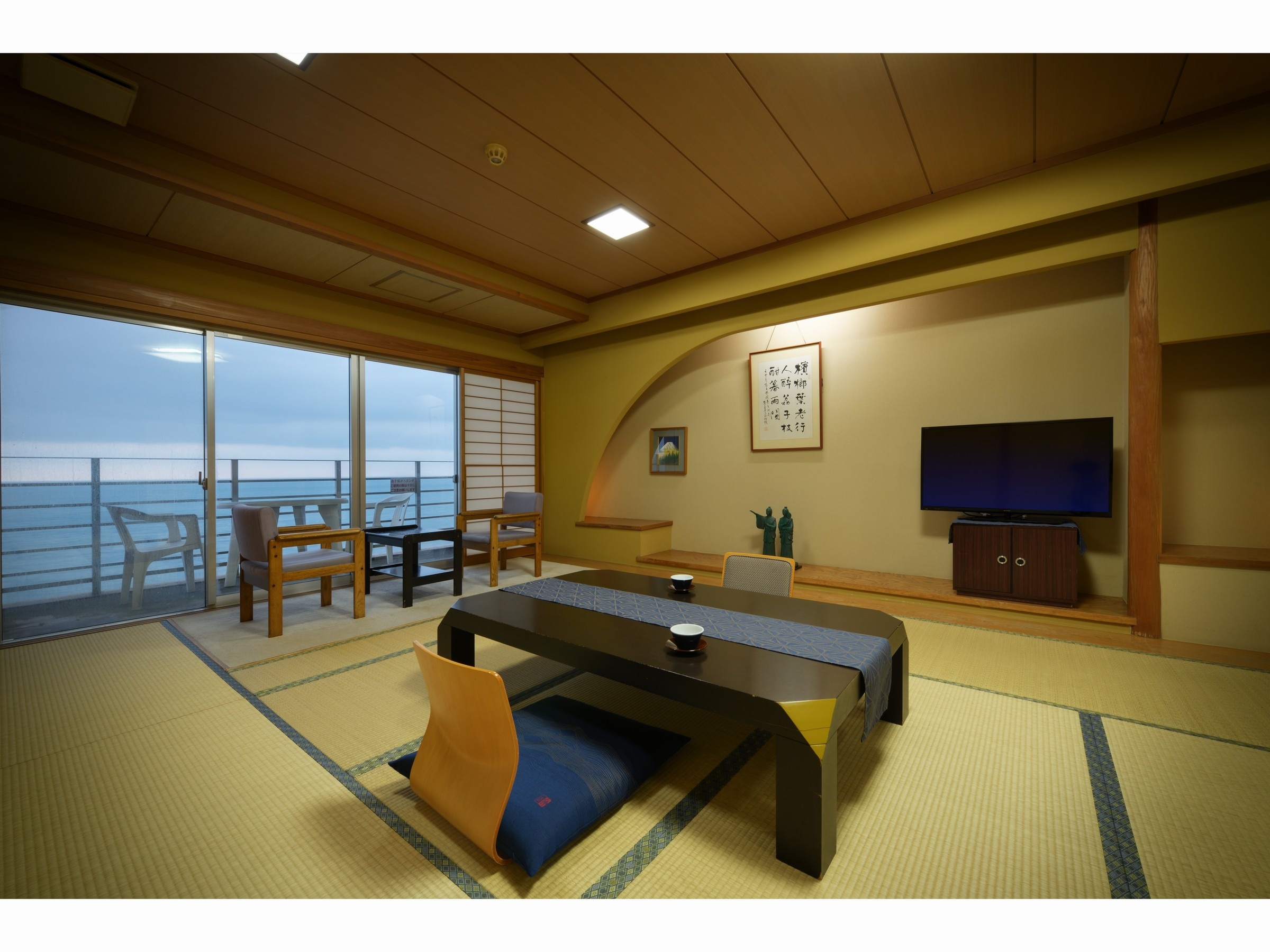 West Wing 16 tatami Japanese-style room