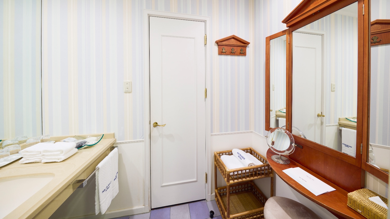 [客房範例] 化妝間