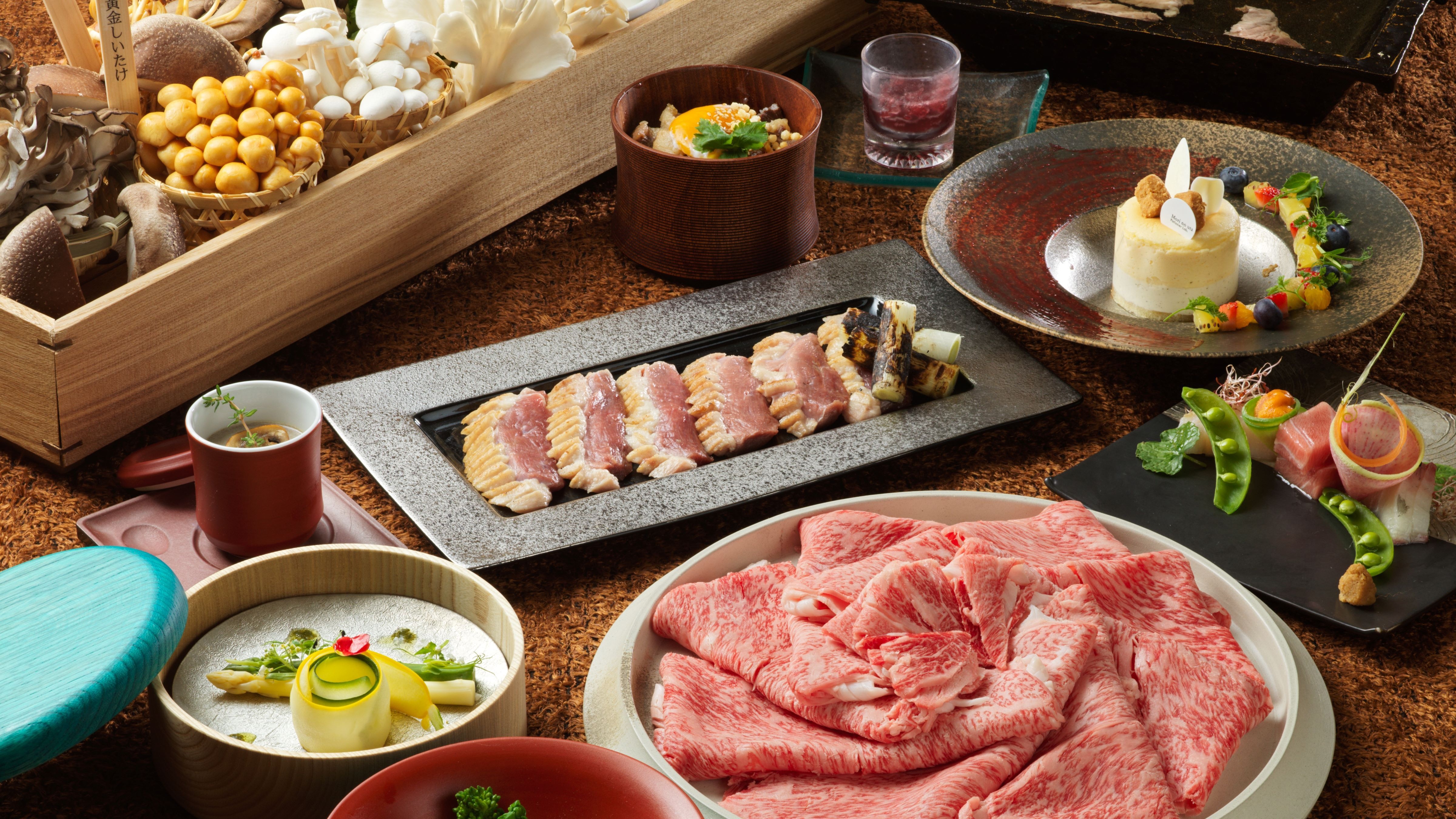 [Mori-no-Suka/Shabu-shabu「和牛/鴨」套餐]享用兩種肉（圖片/Shabu-shabu 2人份量）