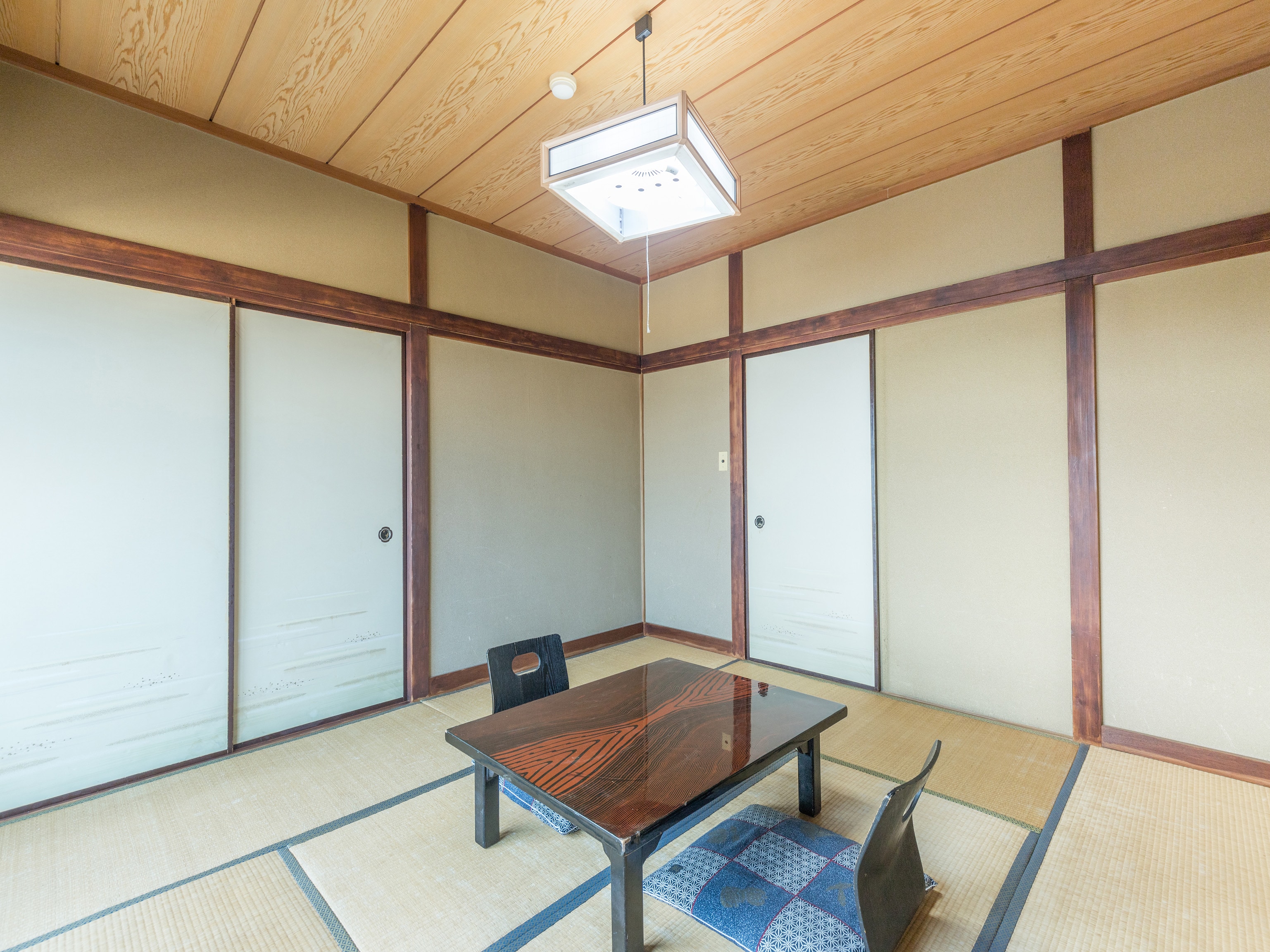 Japanese-style room for 1 to 3 people