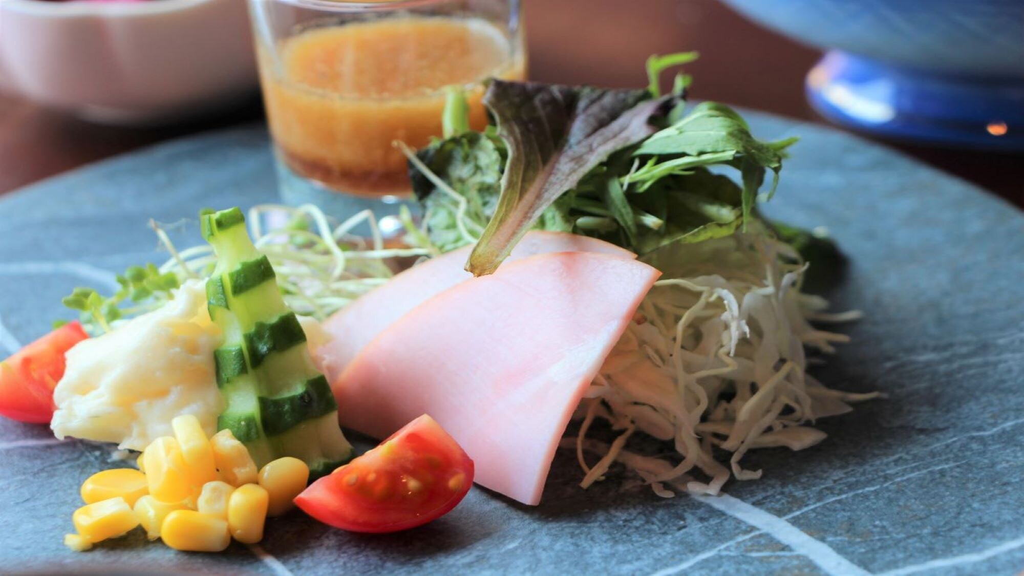 [Sarapan set makanan Jepang] Irodori salad