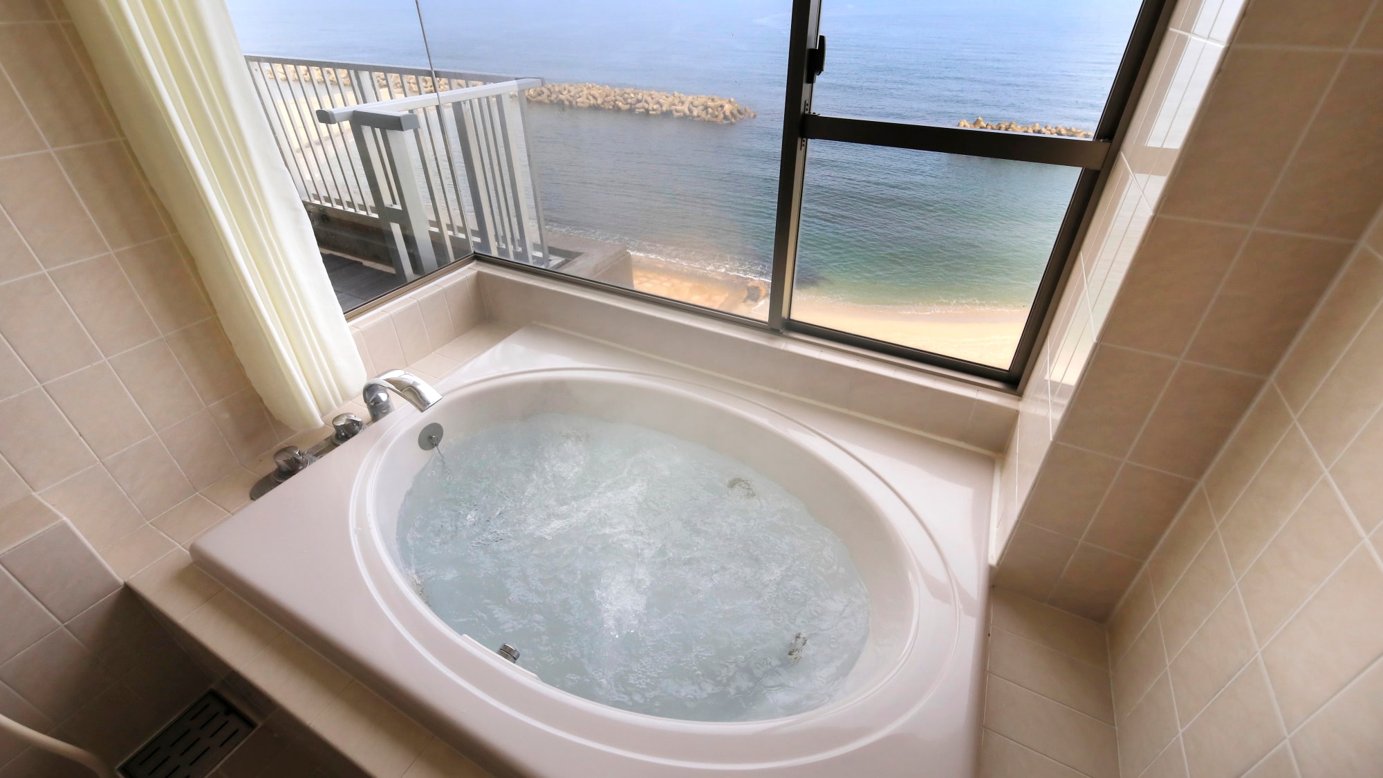 【附全景按摩浴缸】日西合璧雙床房/50平方公尺（例）