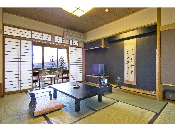 ◆ Deluxe (JG) [Japanese-style room with Japanese-style garden 10 tatami mats]
