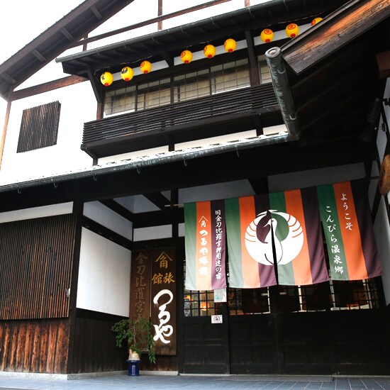 가부키 오두막 똑같은 세련된 외관도 밤에는 바뀌어・・・♪