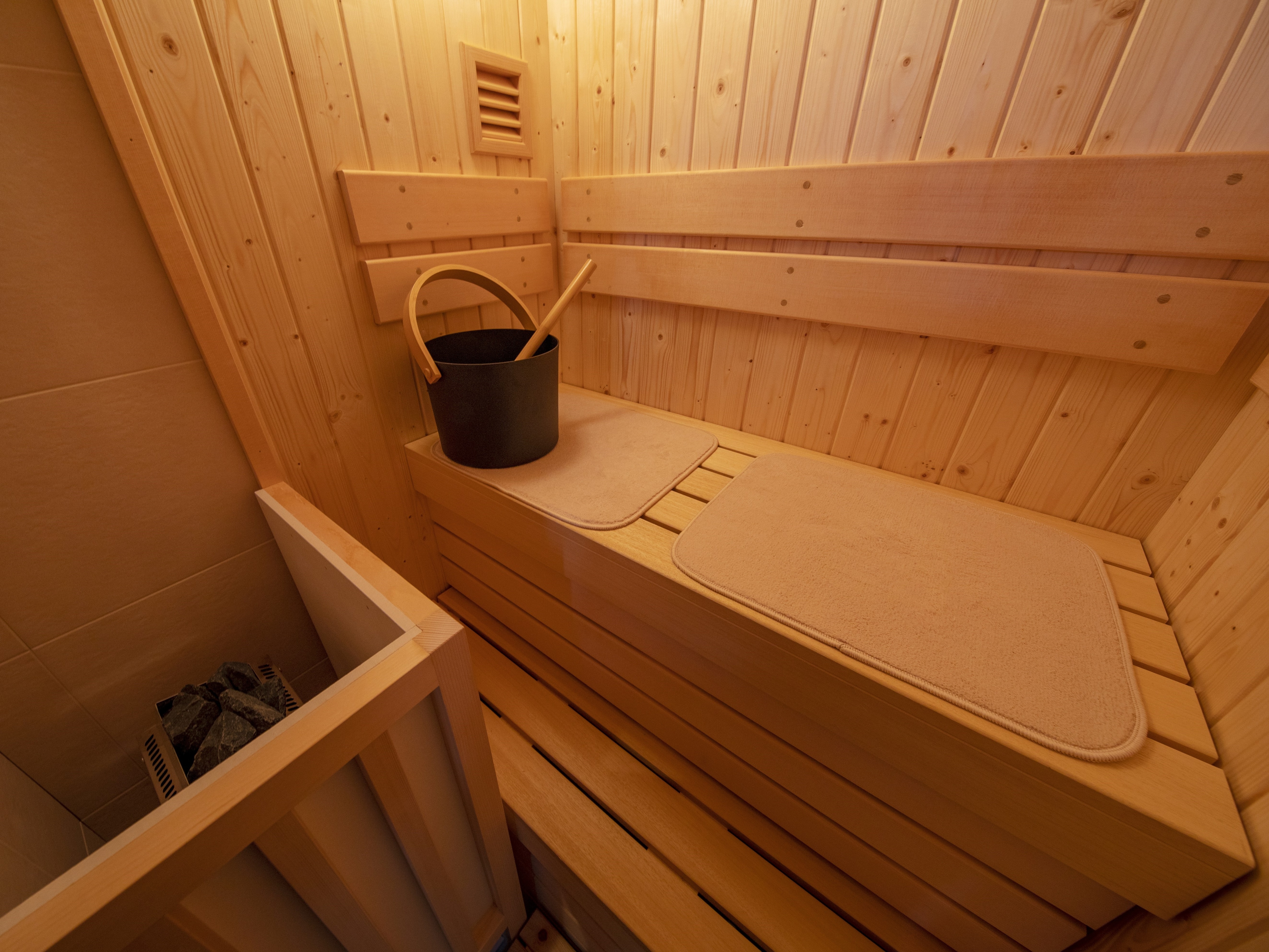 Main building/Rouryu sauna twin sauna room