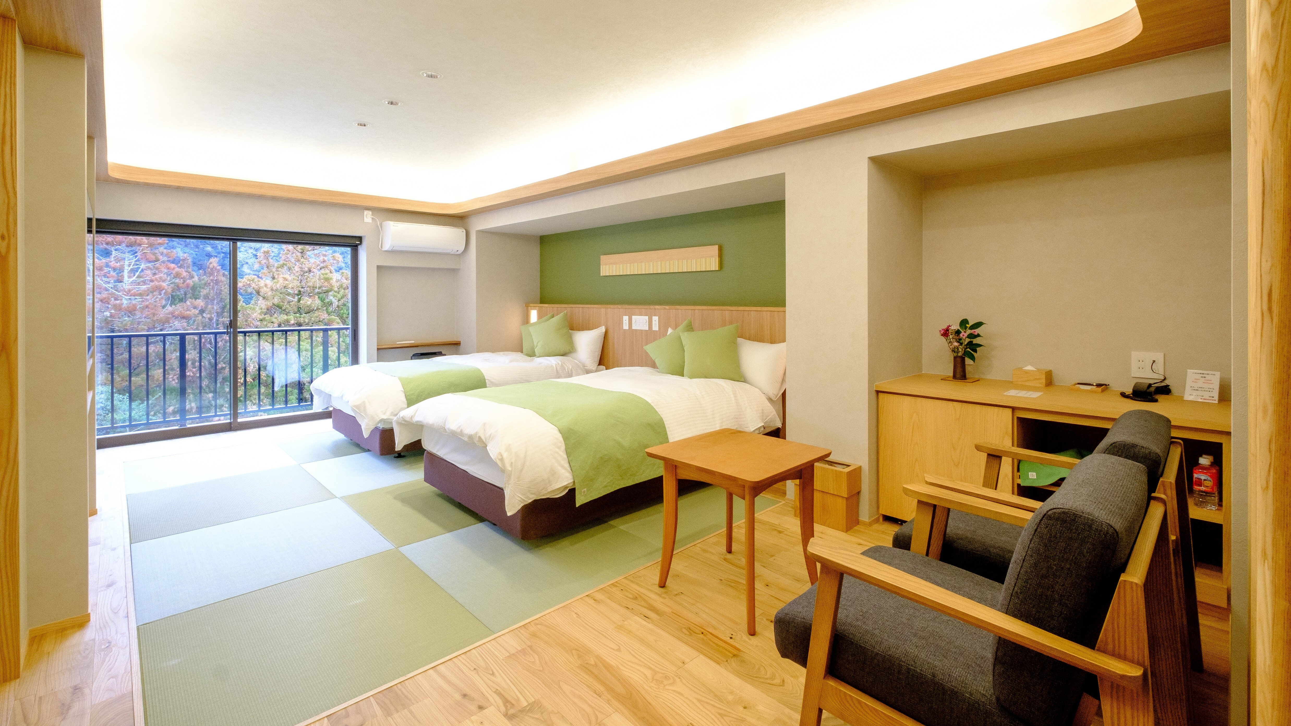 **Japanese modern room with semi-open-air bath [Karin]*