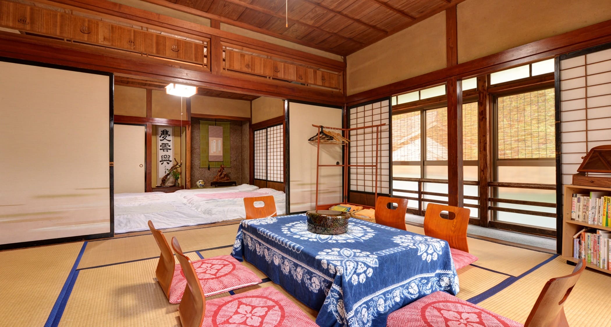 *Two Japanese-style rooms (example of guest rooms)/Perfect for families or groups. Enjoy a relaxing time together.