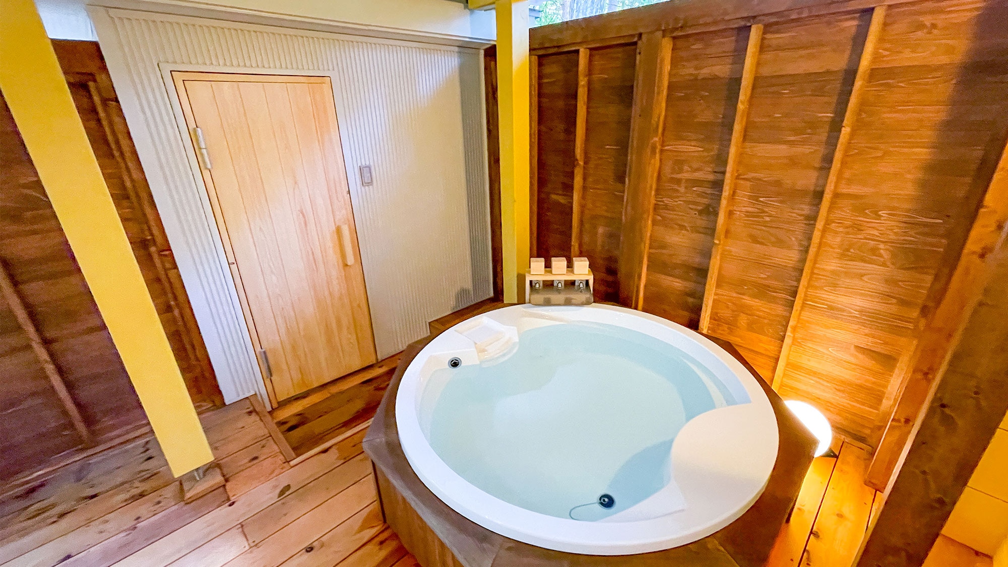 Log Premium Taika Open-air bath