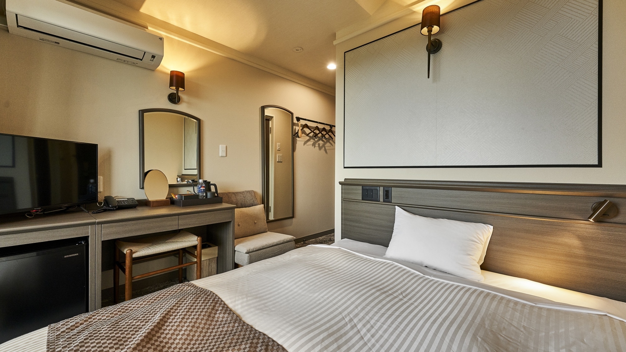 D type Western-style double room [unit bath]