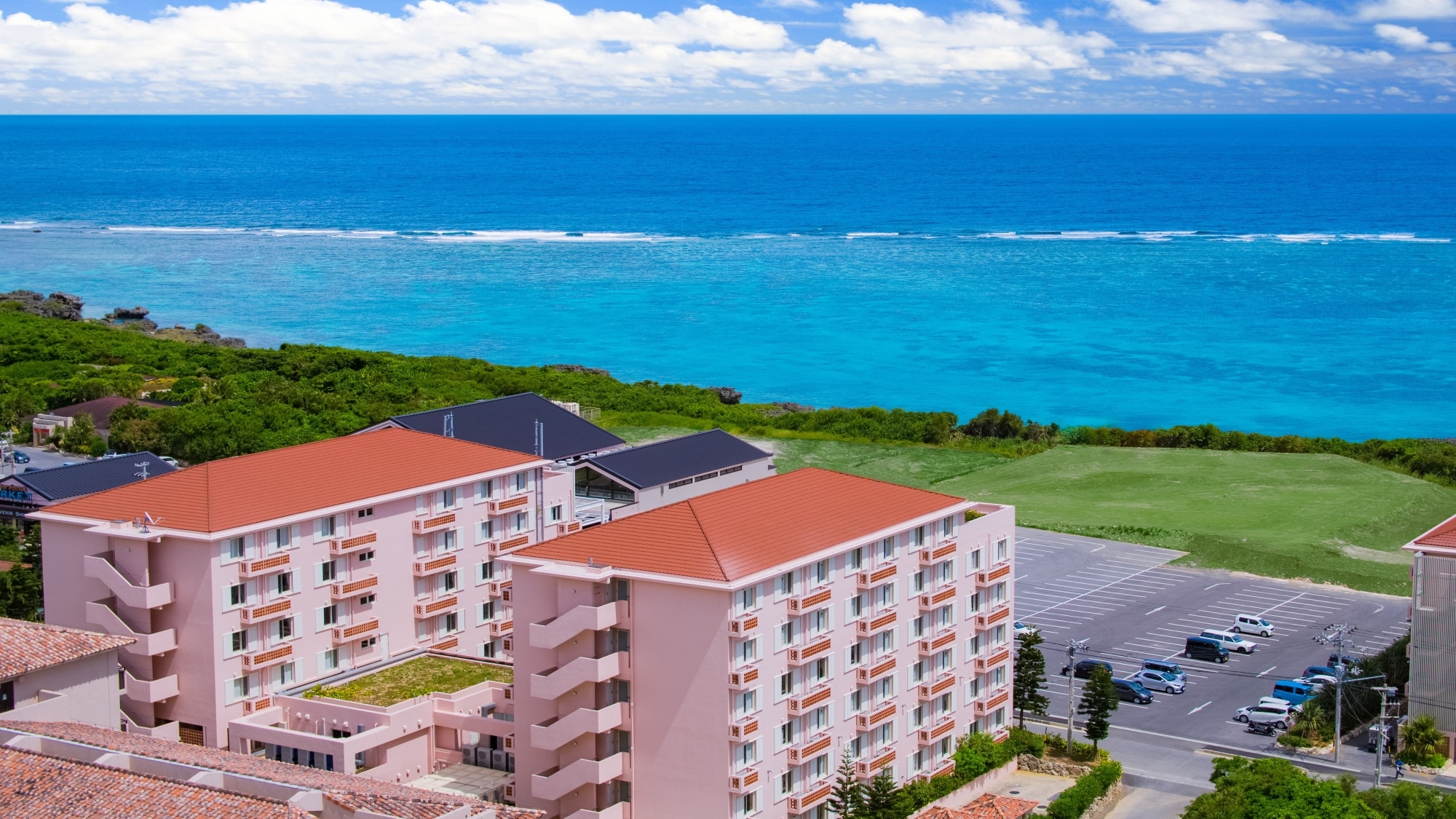 [外觀] 在度假村度過愉快的時光後，您可以在酒店睡個好覺。 適合自由隨性的活躍旅行者