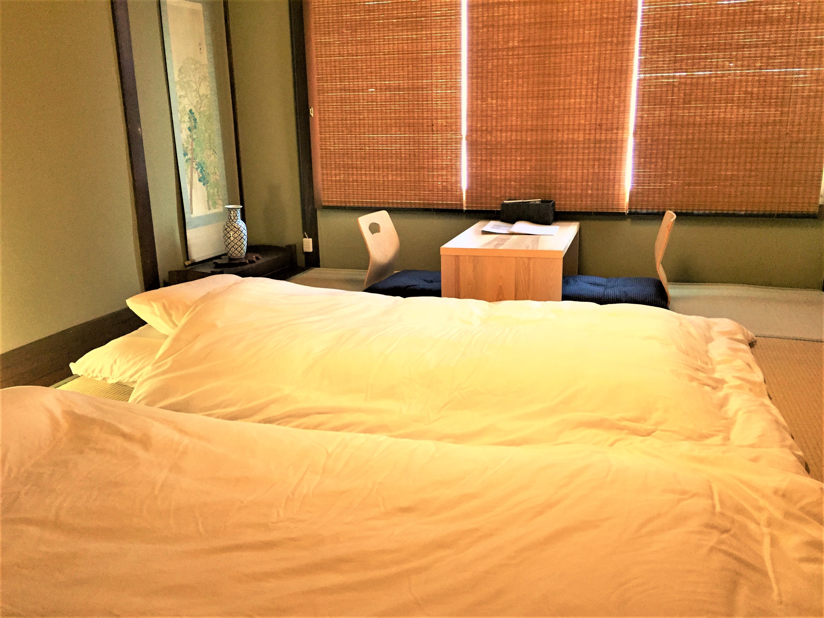 Japanese-style room