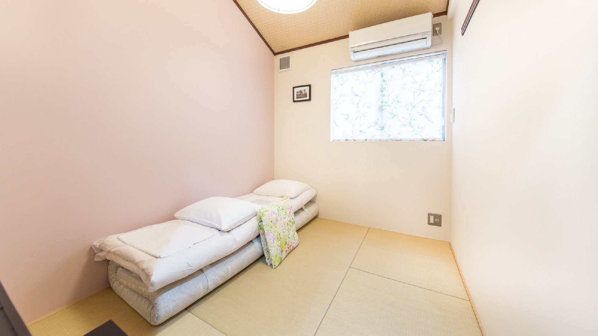 2nd floor Japanese-style room for 1-2 people