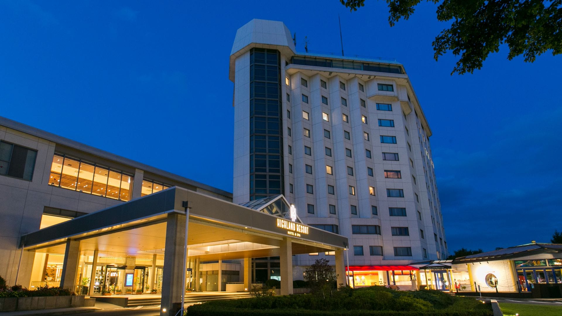Hotel exterior * Image