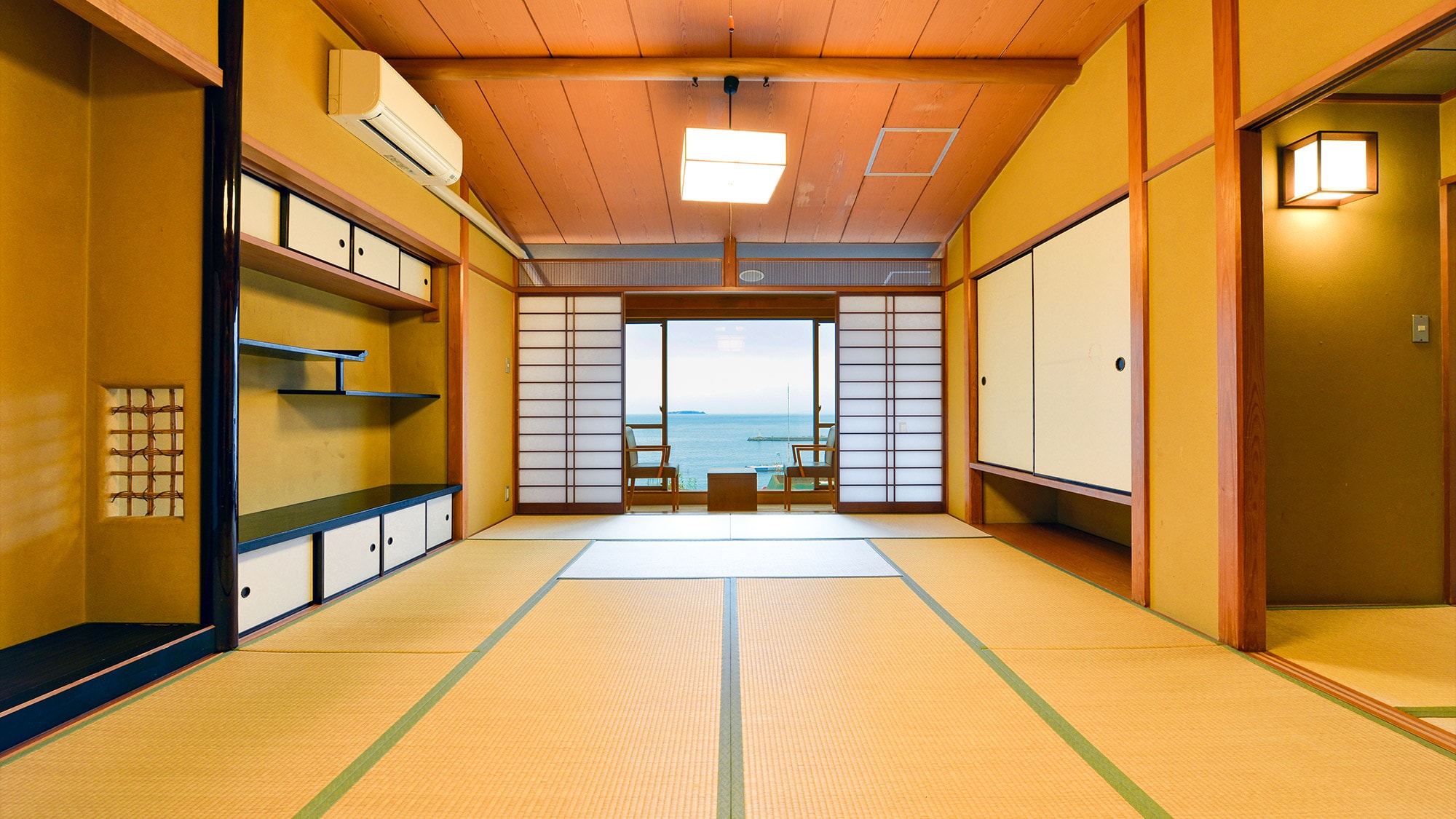 Japanese style room 12+6 tatami mats (non-smoking)