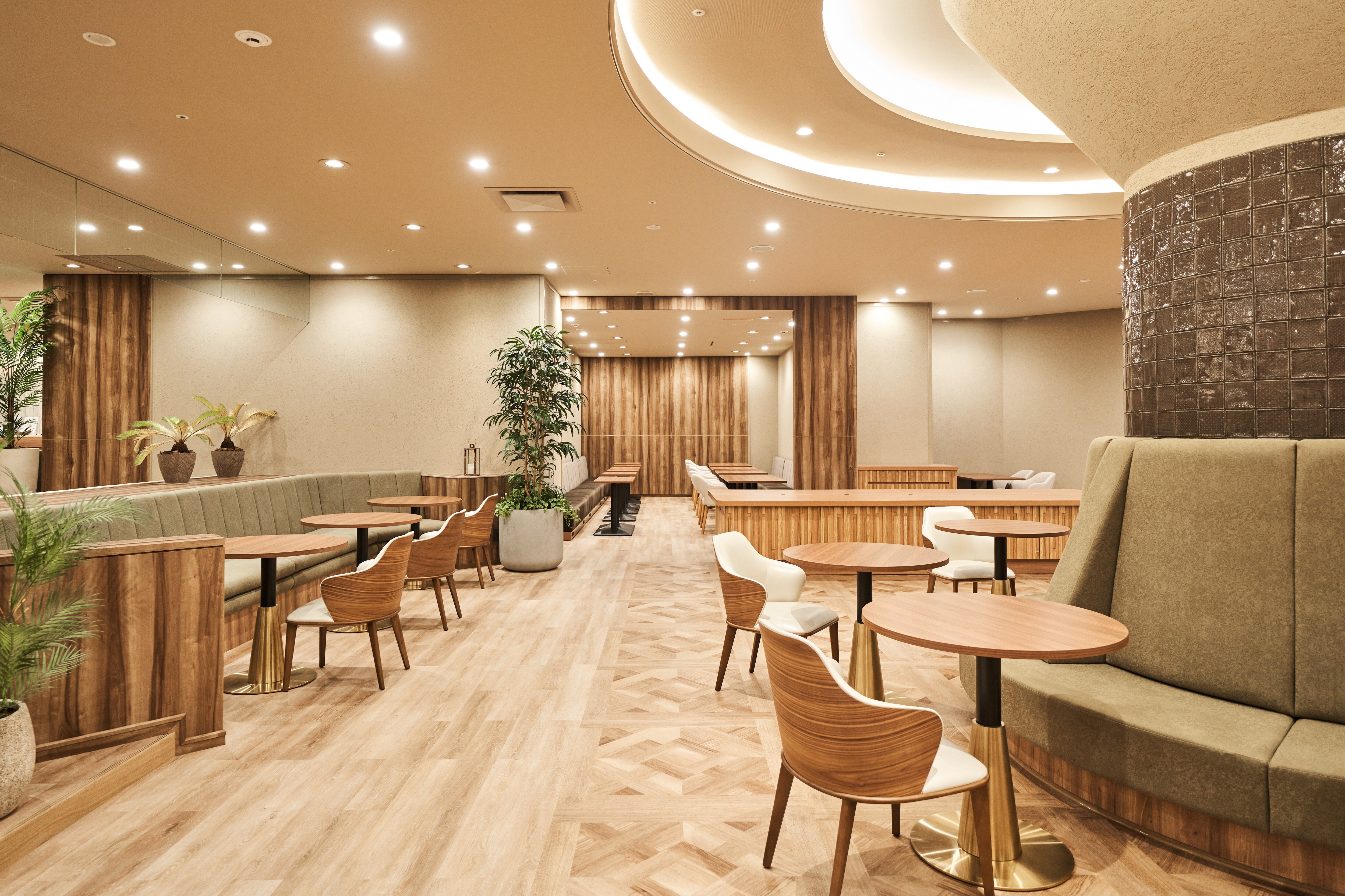 [2樓休息室] 提供Wi-Fi和電源插座。推薦用於遠距辦公