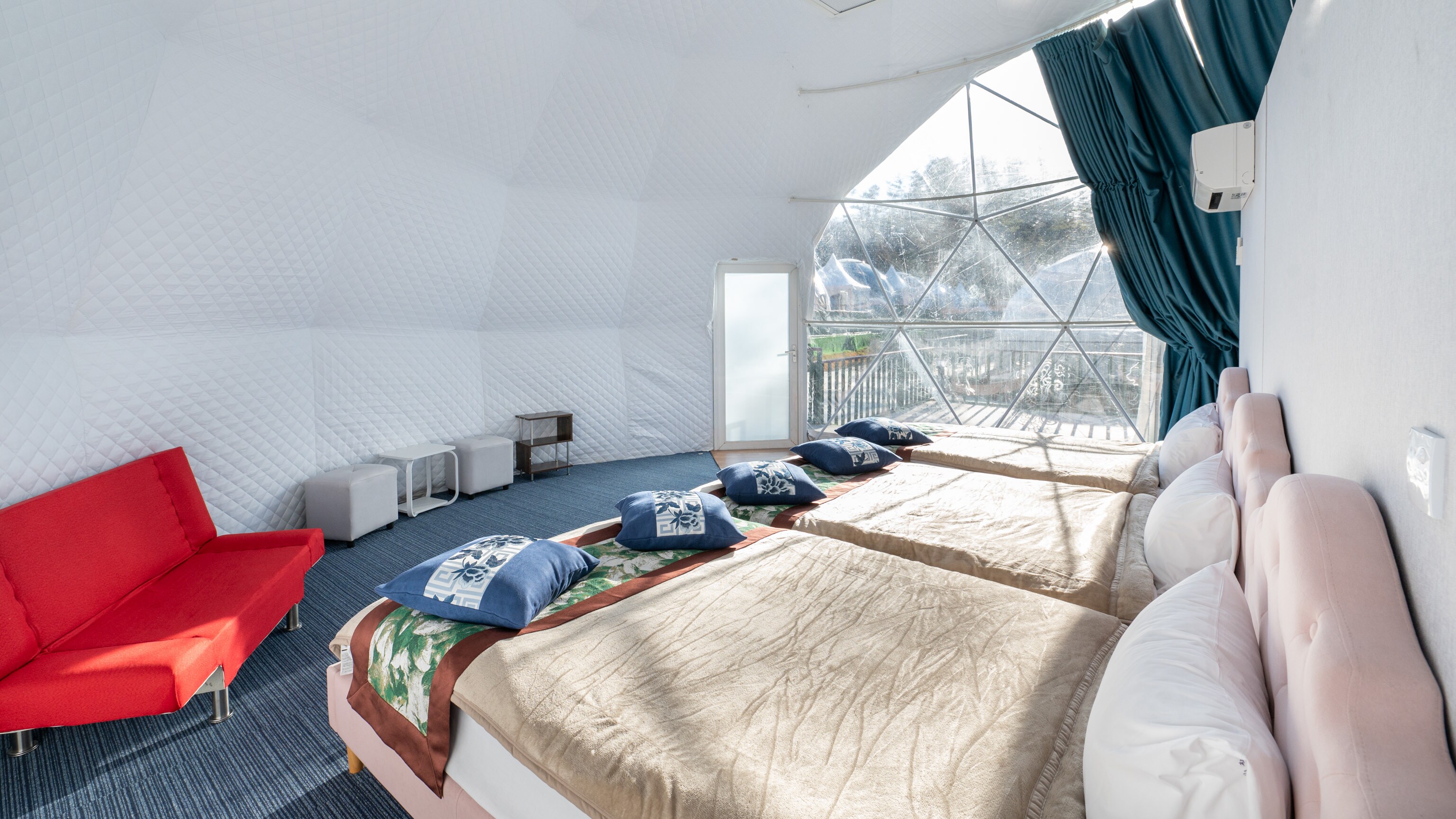 Village Dome Semi-double [3 beds]