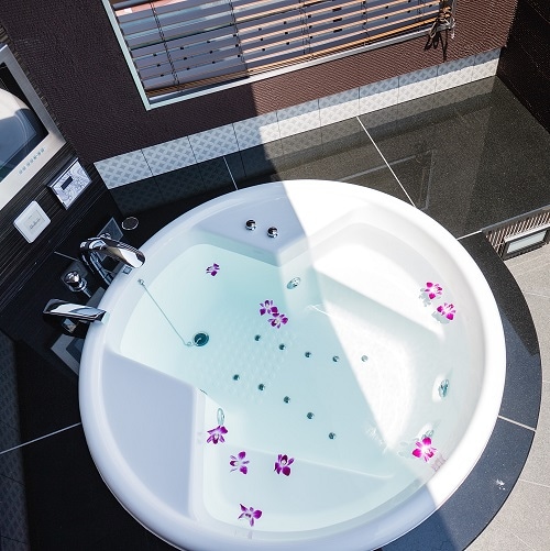 Rooftop private open-air bath