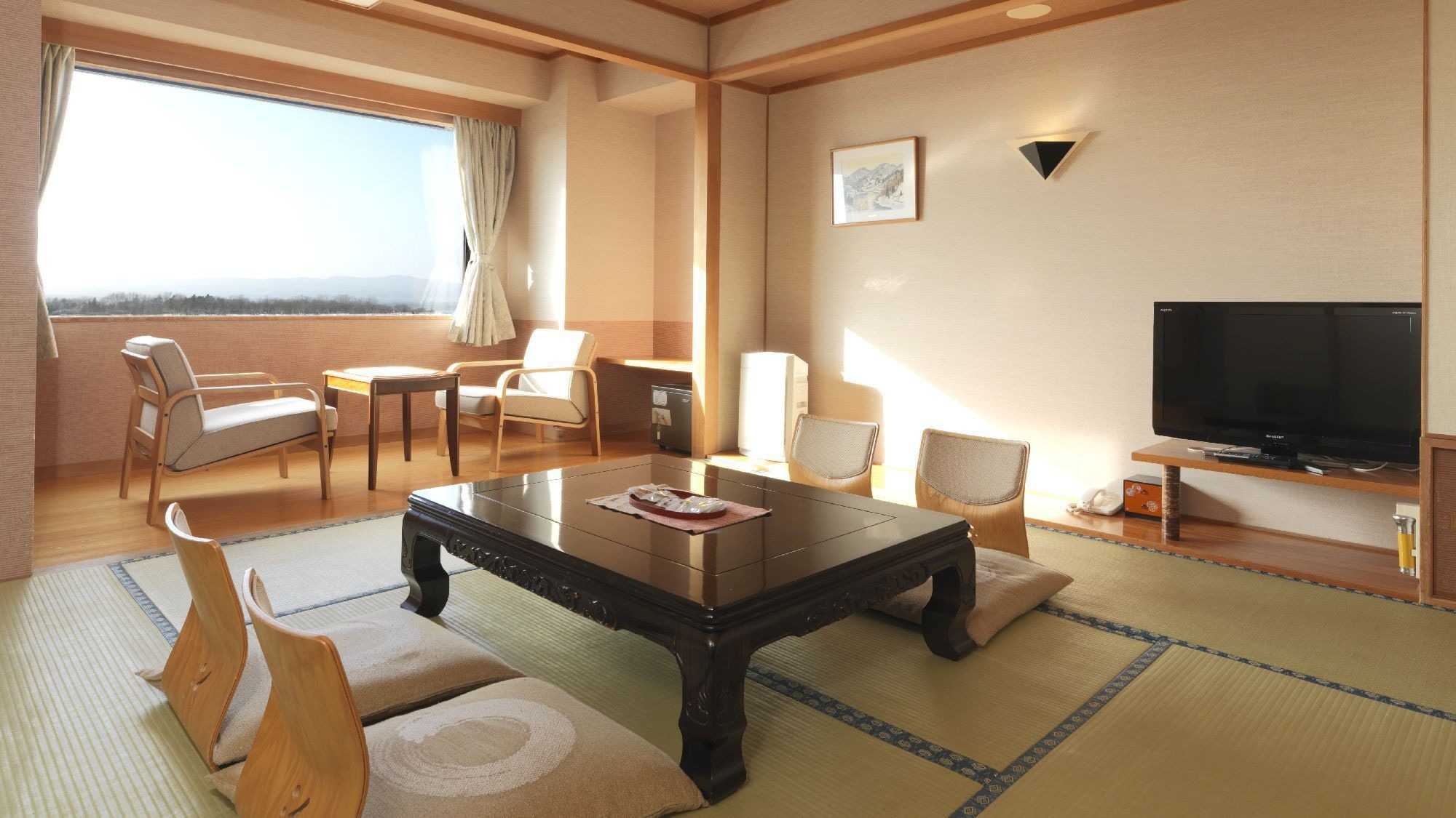 ◆ [Tower Building] Japanese-style room 10 tatami mats (example) / If you are traveling to a hot spring, it is good to relax in the Japanese-style room.