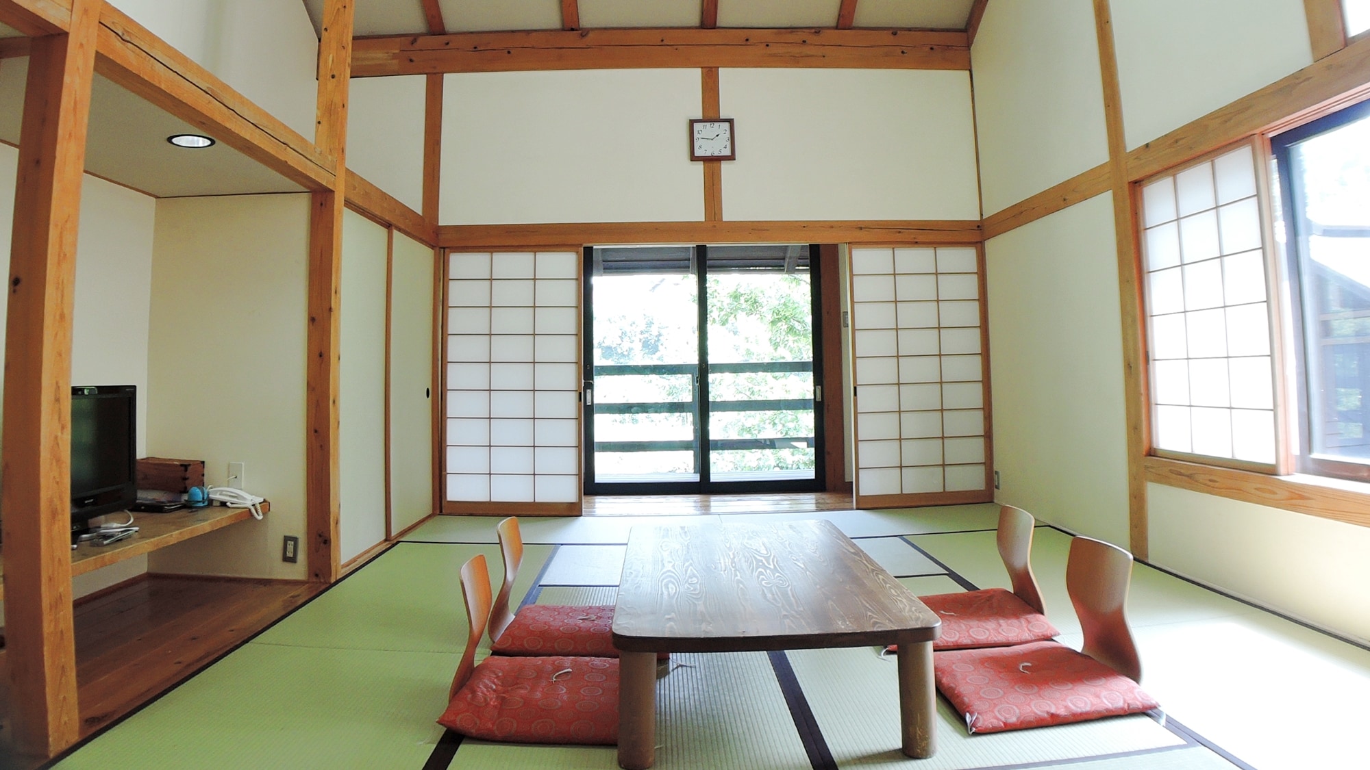 * (Lampiran) Kamar bergaya Jepang dengan loteng, 6 tikar tatami