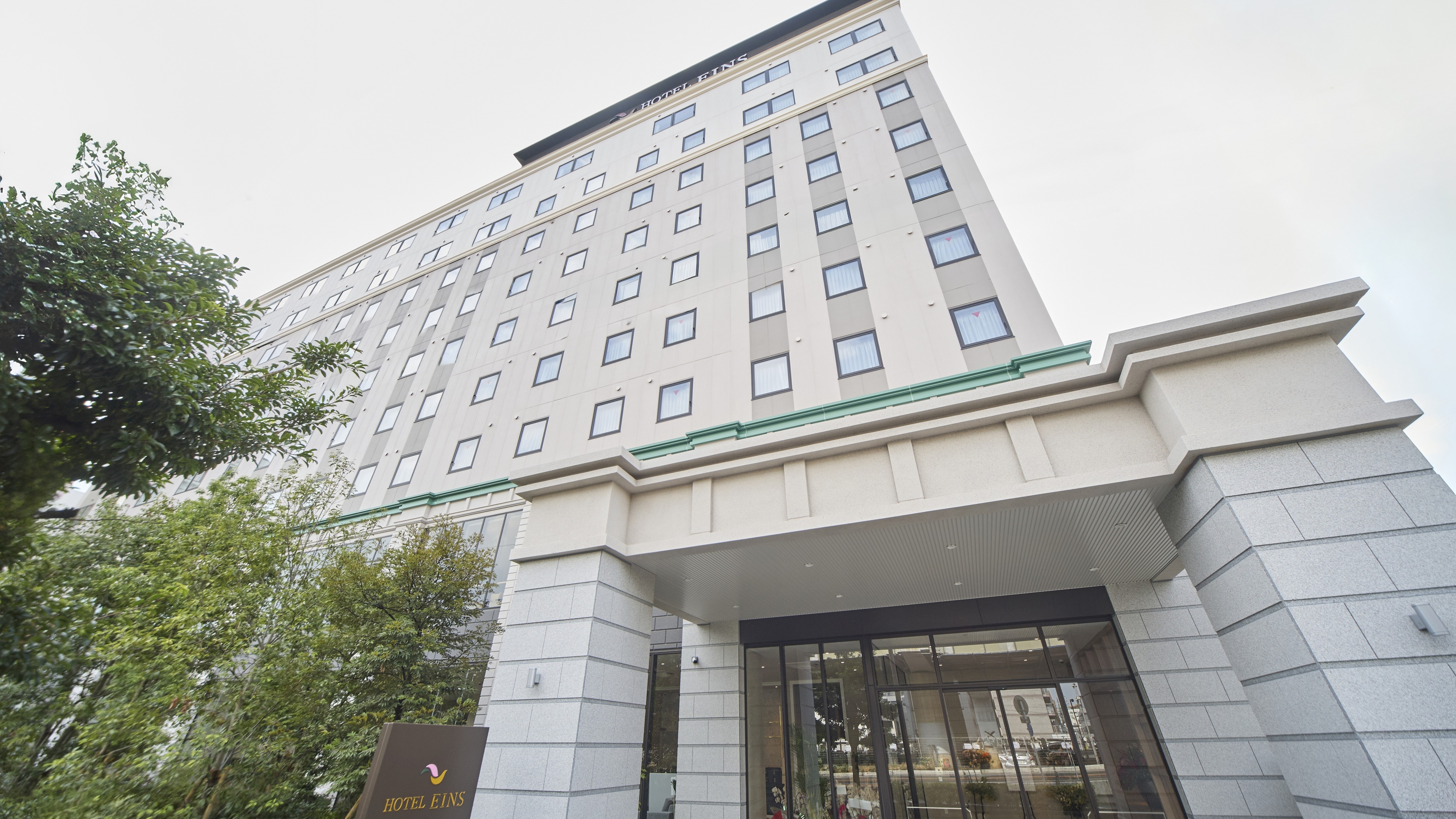 酒店外观（白天）