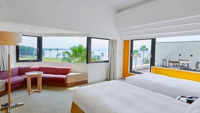 Standard Superior Balcony Twin (3F)