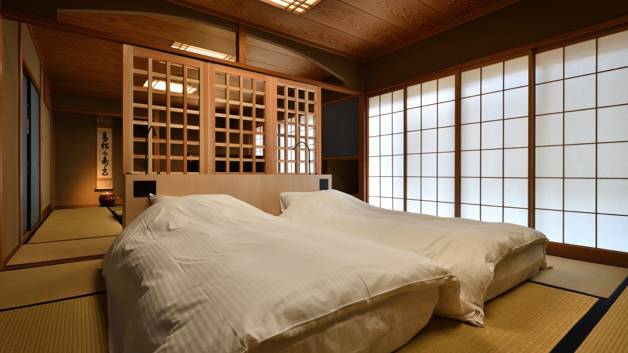 Japanese style room with semi-open-air bath [Uji]