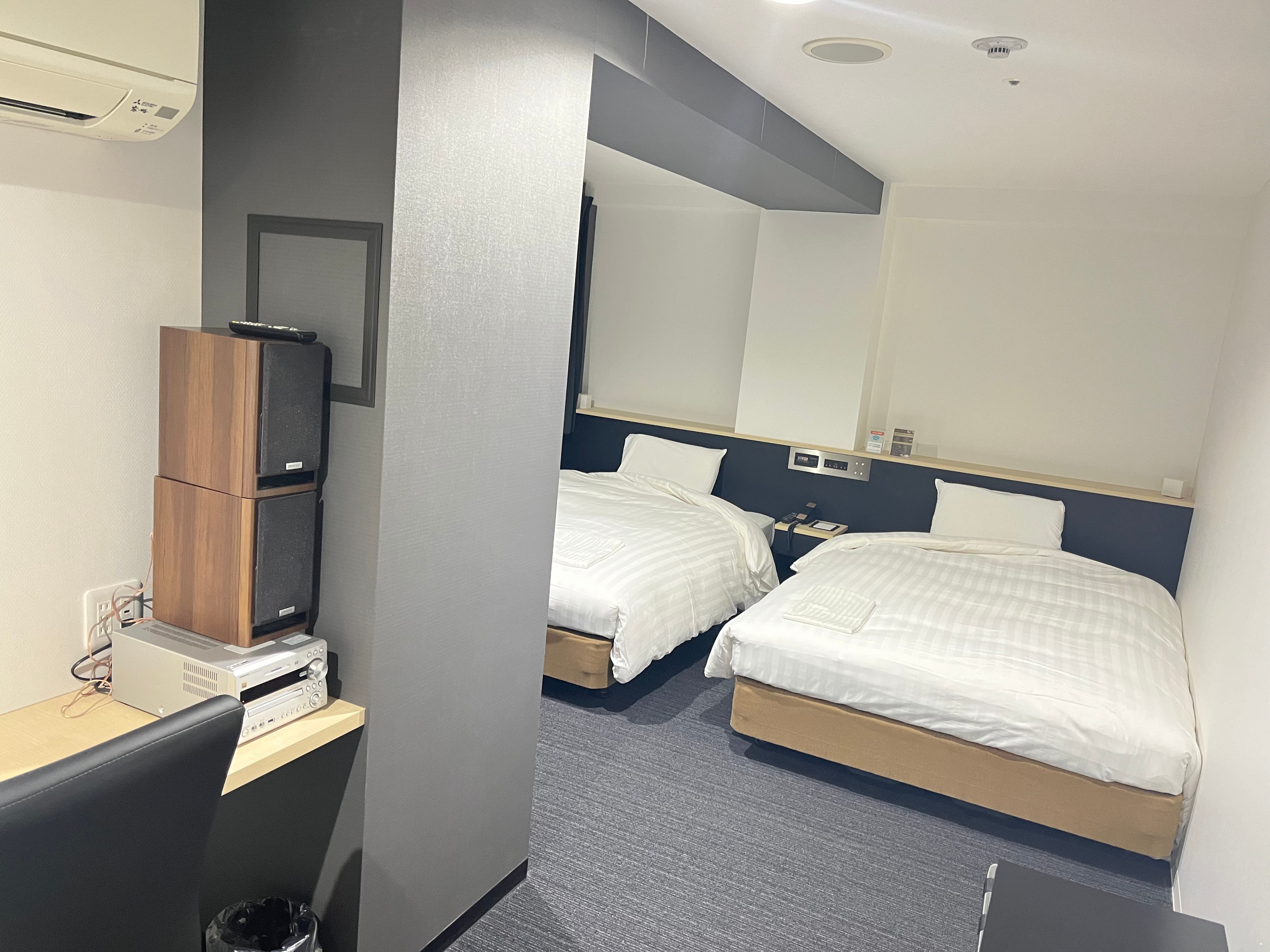Kamar kembar sayap baru