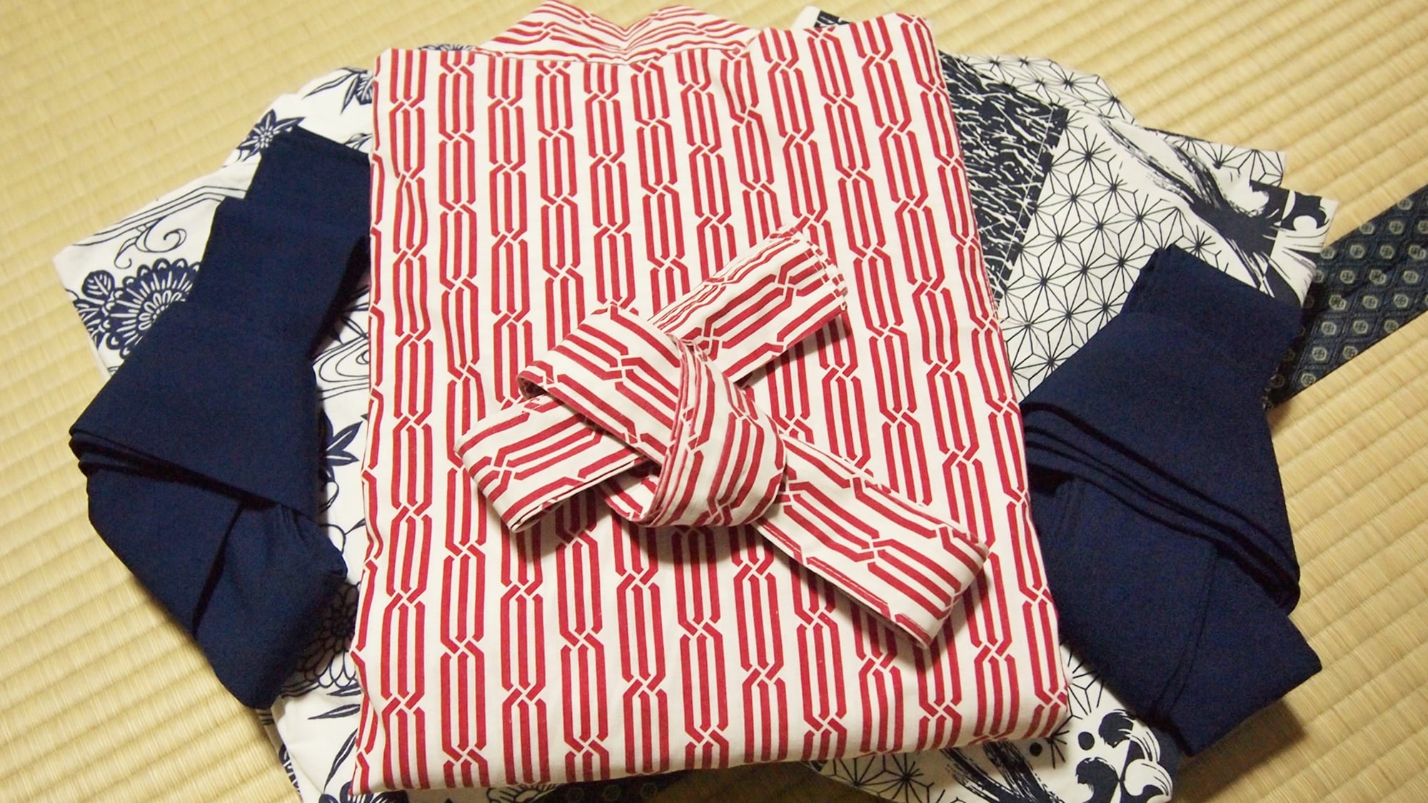 * [Amenity] Colored yukata will be provided for women.