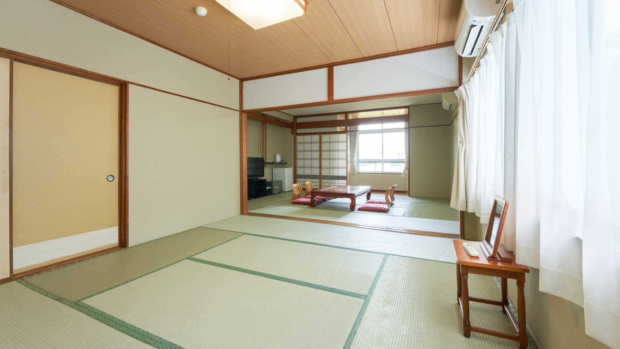 [Kamar Tamu] Kamar bergaya Jepang