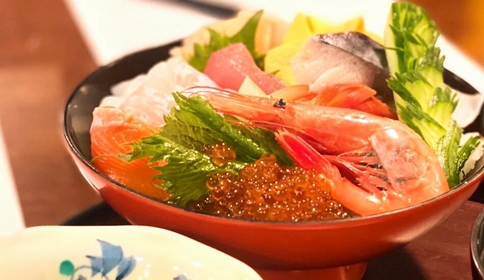 [Oyadogohan Tsudaya] Tô hải sản (ví dụ về thực đơn)