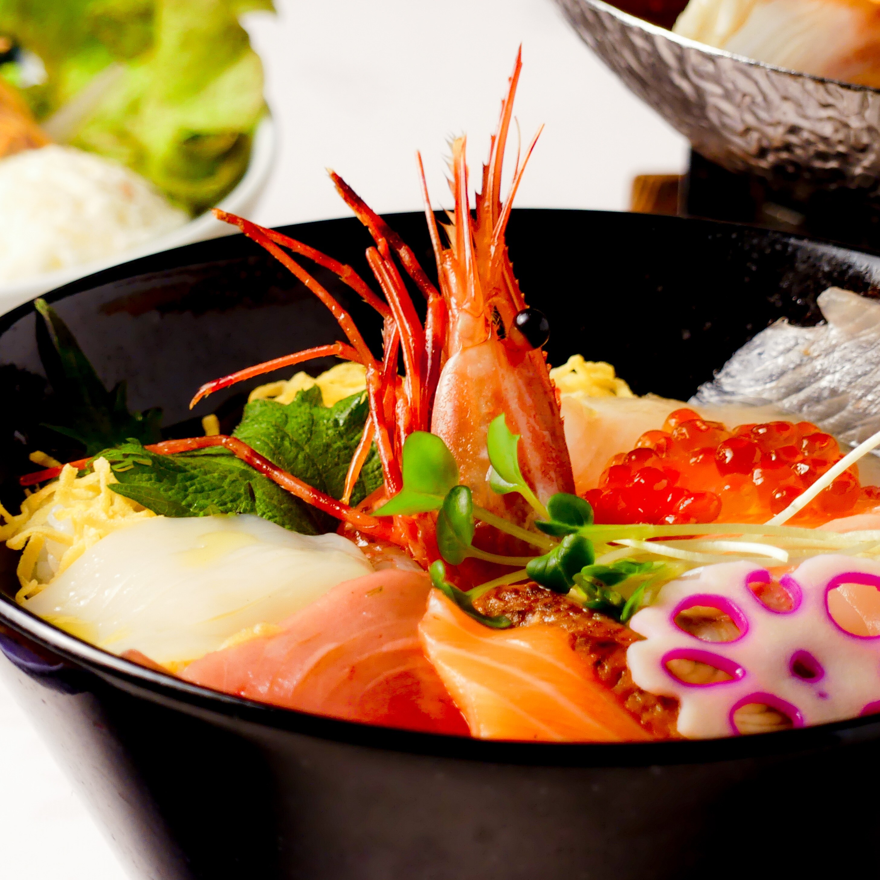 Set mangkuk makanan laut