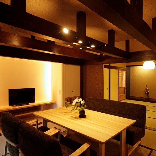 ＜TSUKITEI＞ Living room image 1