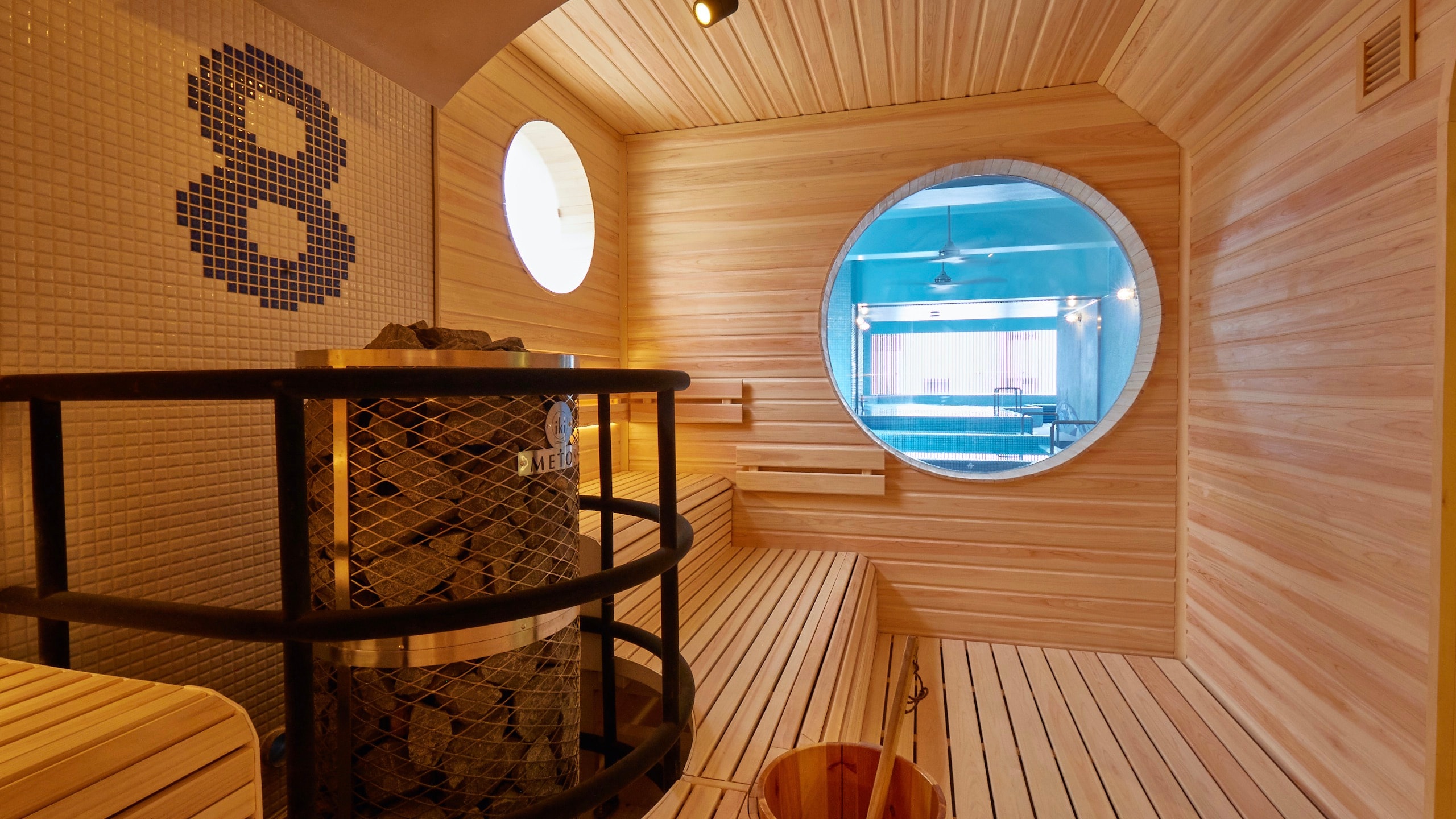 8 WATER CAVE swim suits spa