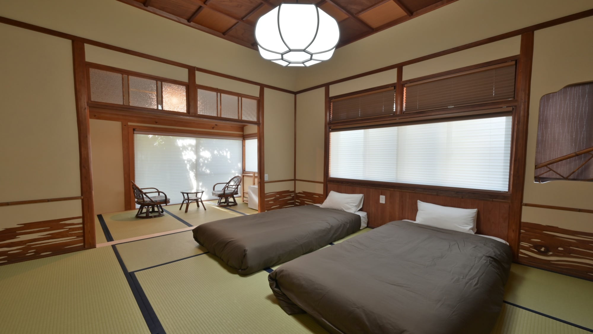 The Kikyo Room has a calm and elegant Japanese atmosphere. It is a quiet and relaxing space.