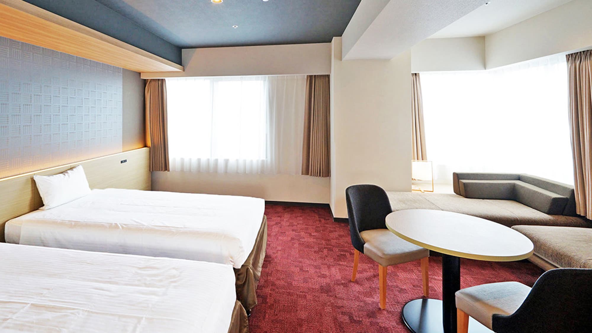 Family Room B: Perfect for families and groups traveling together