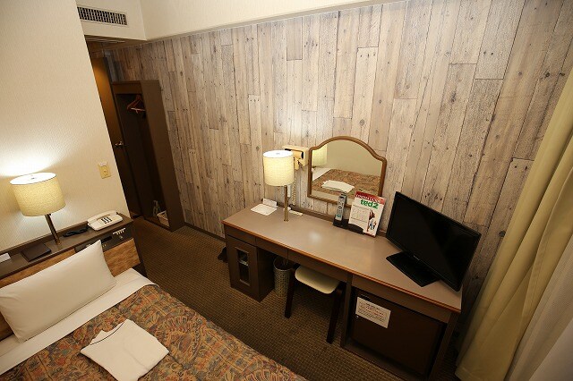 2 after room renovation