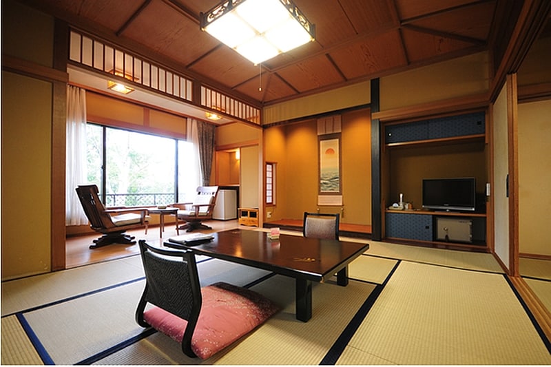 General Japanese-style room example