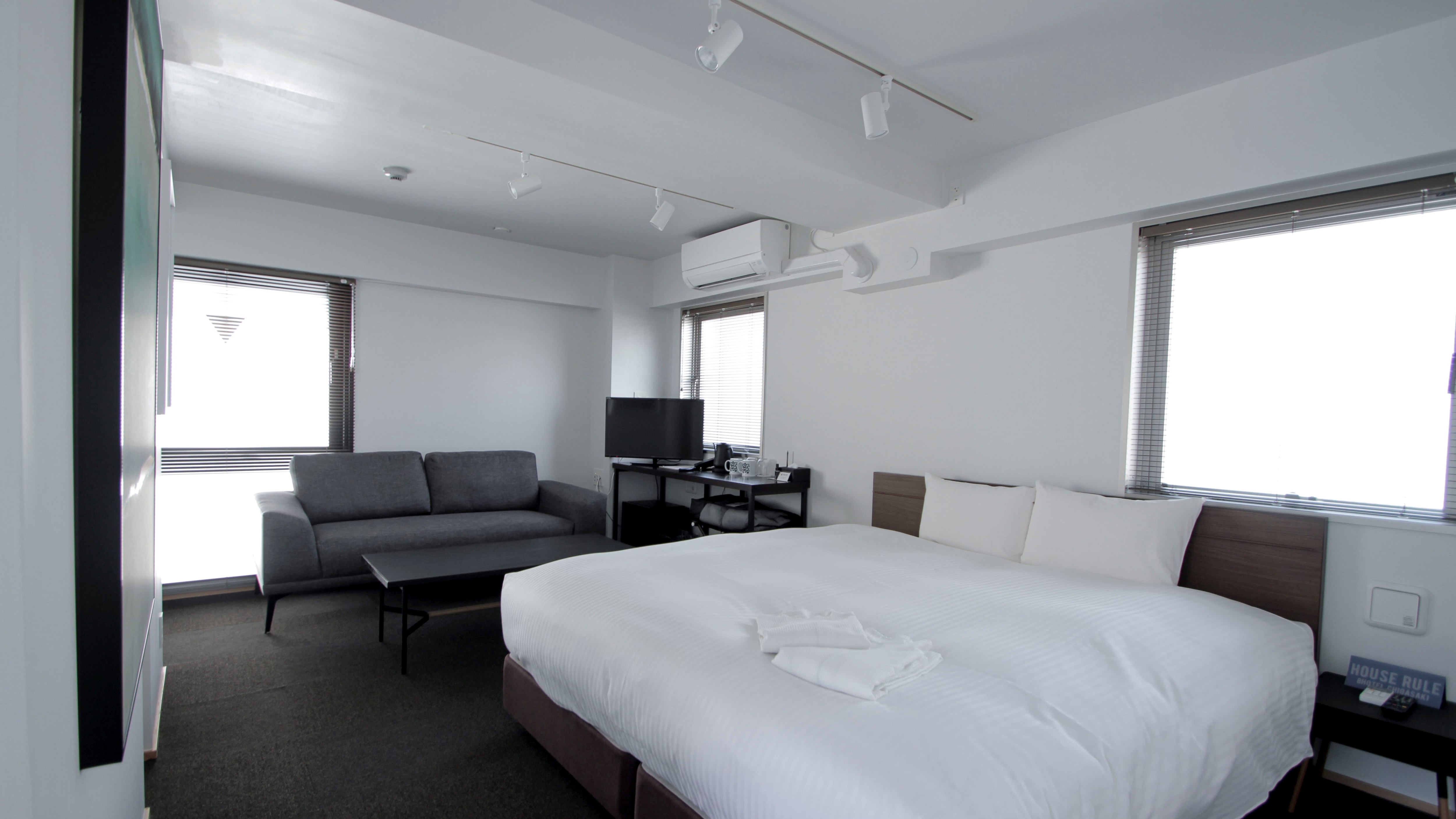 8 Casual Stay (26㎡/King bed width 180cm x 1/Capacity 1-3 people)
