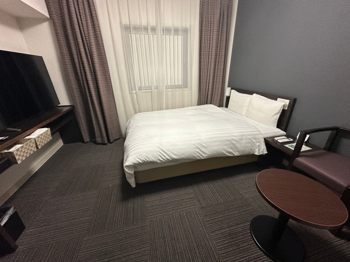 ◆Phòng deluxe không hút thuốc rộng 18m2, giường 140cm×195cm