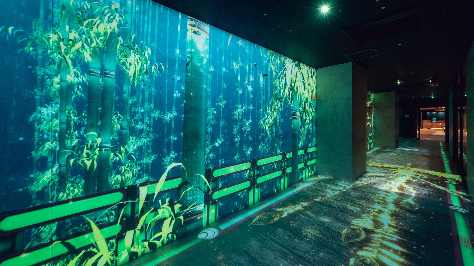 您可以通過投影映射為大廳著色，從您進入的那一刻起，您就可以享受仙台的文化和歷史。