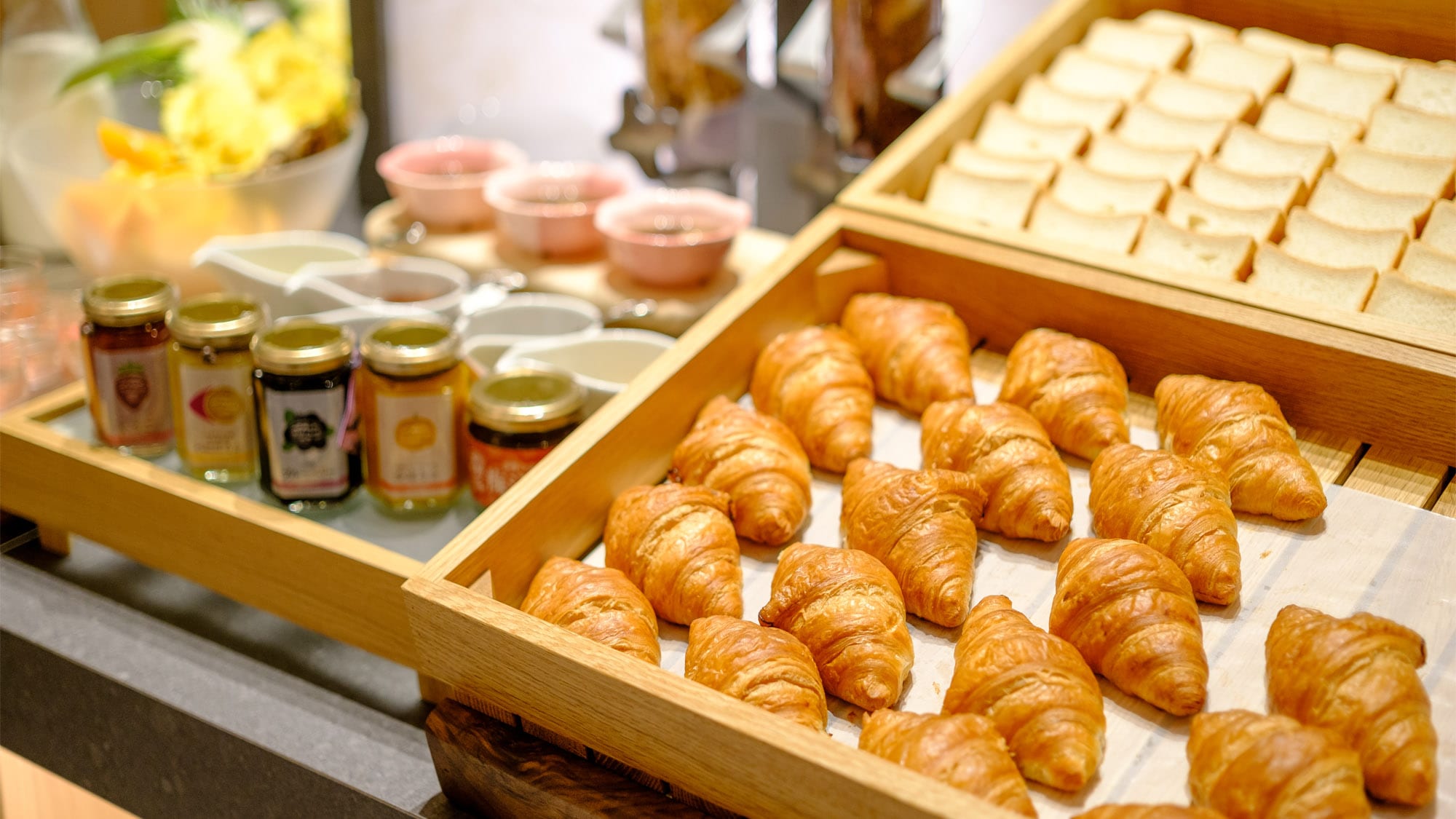 [Breakfast buffet] Handmade jams from "Silk Farm Farm" are available at the bread corner♪
