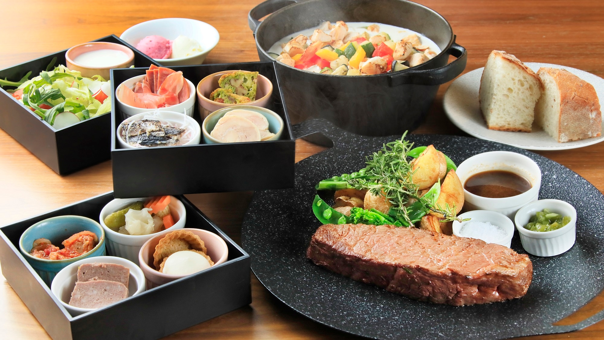 [อาหารเย็น] สเต็กสไตล์นิวยอร์คให้ทานในห้อง (ตัวอย่าง)