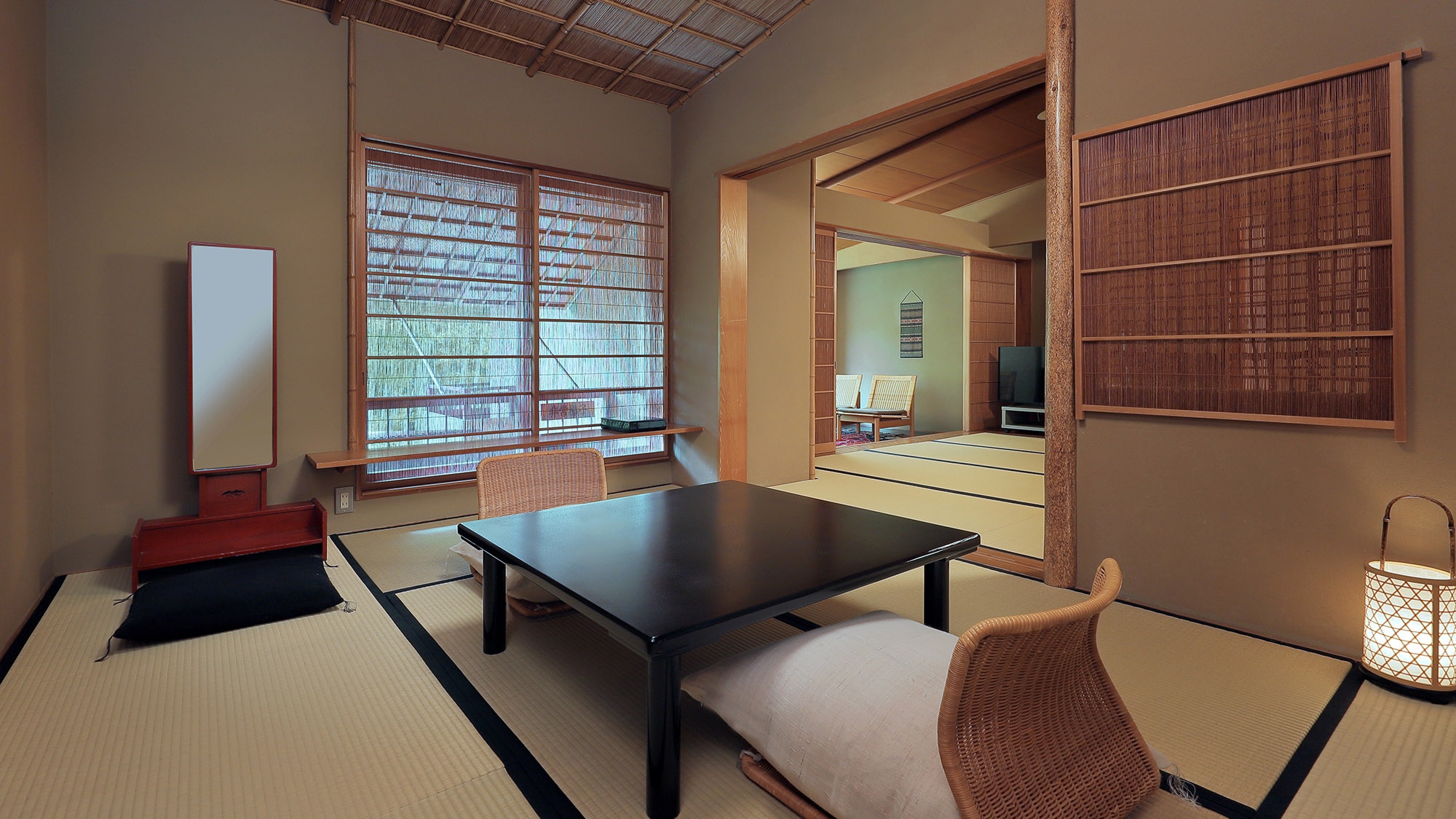 [Wakatake no Ma] Japanese-style room with a Japanese cypress bath (82 square meters)