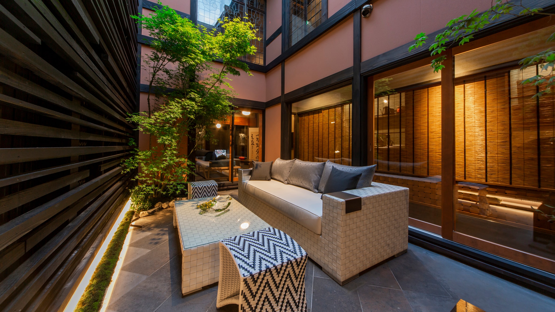 With electric awning shade <Momiji Terrace>